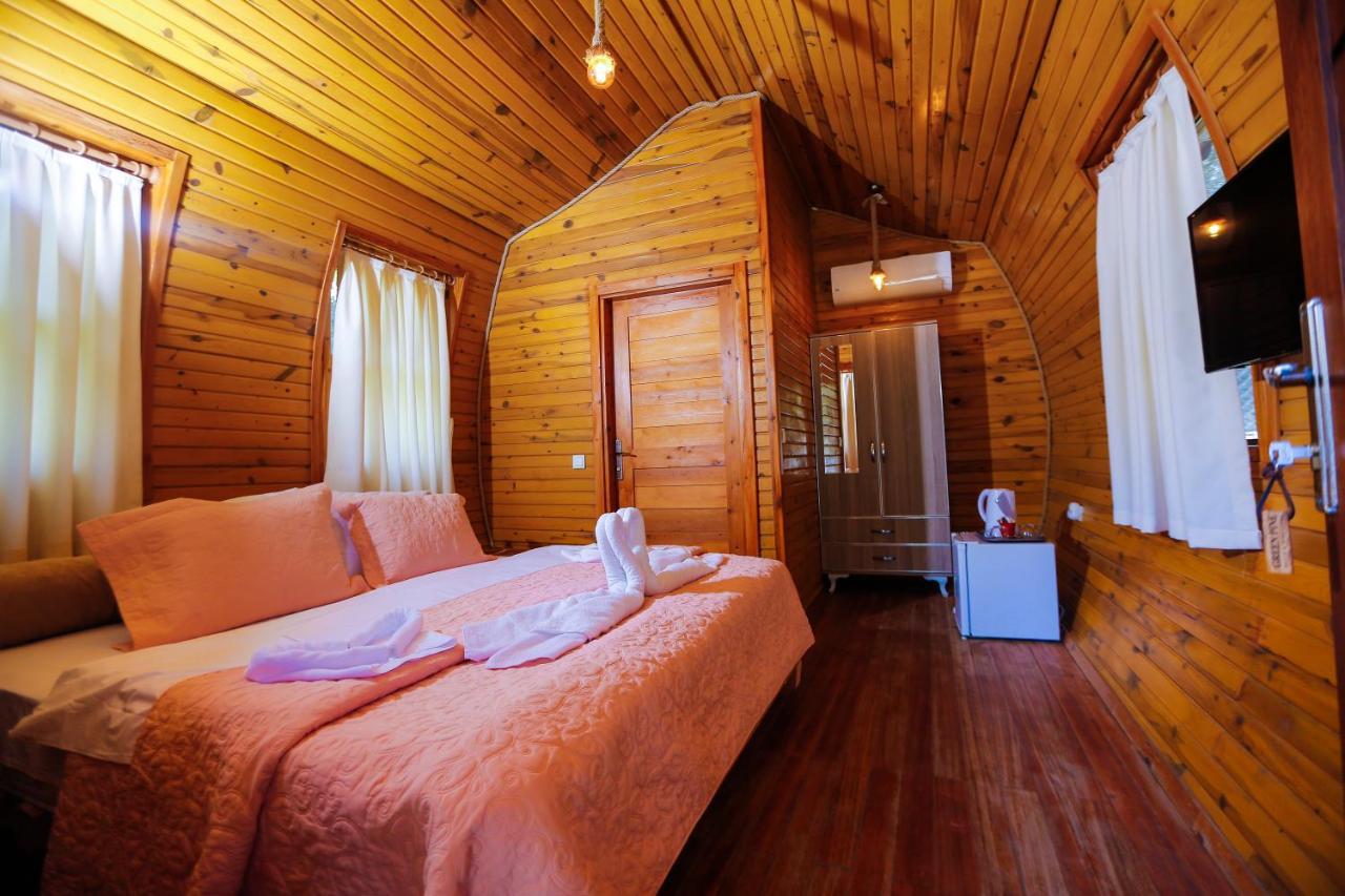 Green Pine Bungalows Oludeniz Bagian luar foto